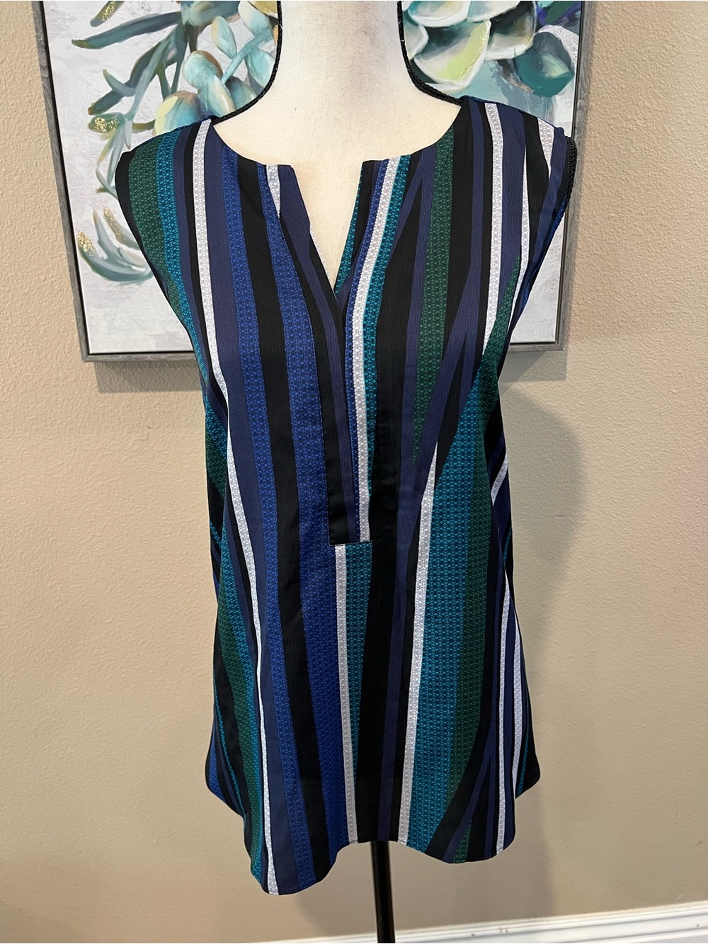 Dana Buchman Striped Sleeveless V-Neck  Top